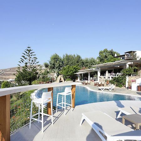 Albatros Club Mykonos 호텔 Panormos  외부 사진